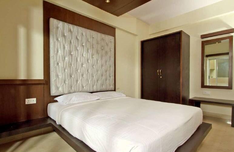 Chalet Lake City, Bangalore 4